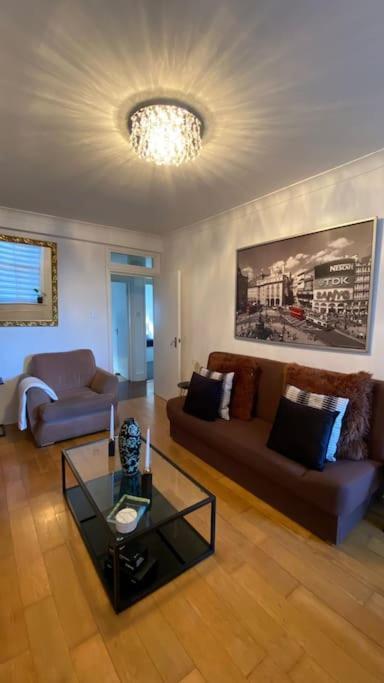 2 Bedroom Flat In Camberwell Green - Central Location With Excellent Connections To Tourist Attractions And Main London Airports エクステリア 写真