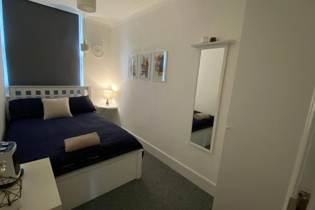 2 Bedroom Flat In Camberwell Green - Central Location With Excellent Connections To Tourist Attractions And Main London Airports エクステリア 写真