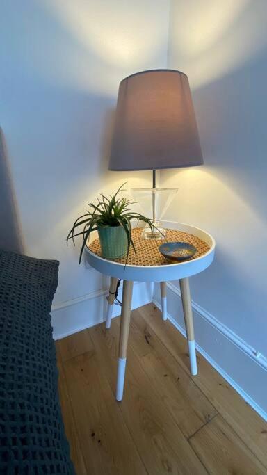 2 Bedroom Flat In Camberwell Green - Central Location With Excellent Connections To Tourist Attractions And Main London Airports エクステリア 写真